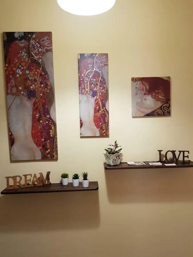 Room & Breakfast Passo Buole Ρέτζιο Εμίλια 0*,